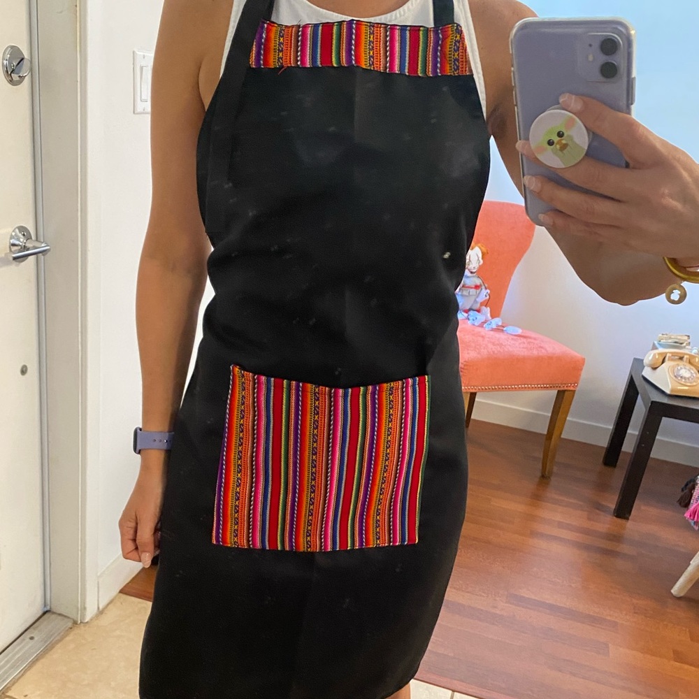 Unisex Apron with Inka details and pocket at the front for woman or Men